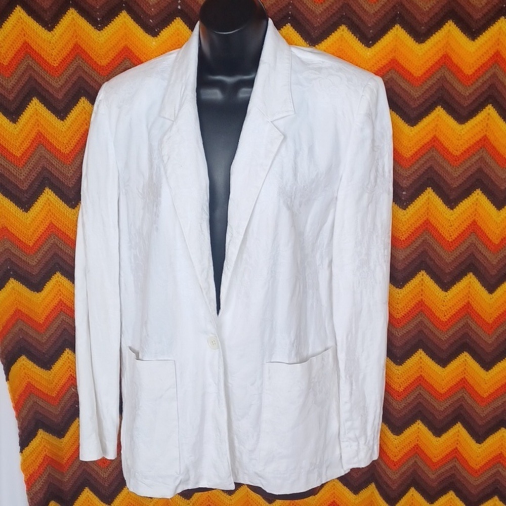Vintage Plums & Pearls White Brocade Jacket, 7/8, 20" PTP, 26" L